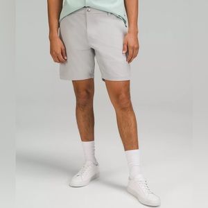 Commission Classic-Fit Short 7"
Warpstreme